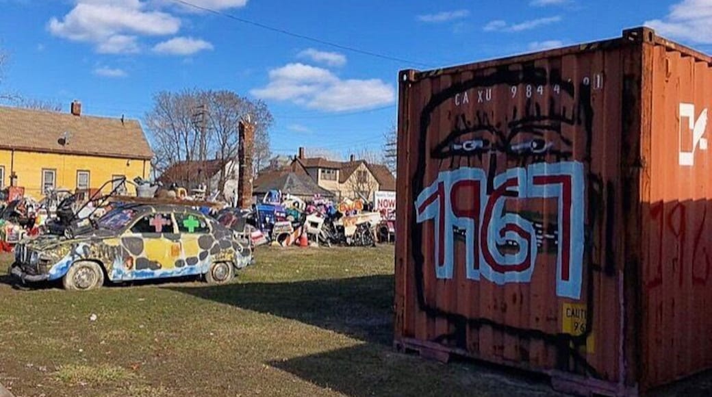 Not only are the houses cool but the street art is too