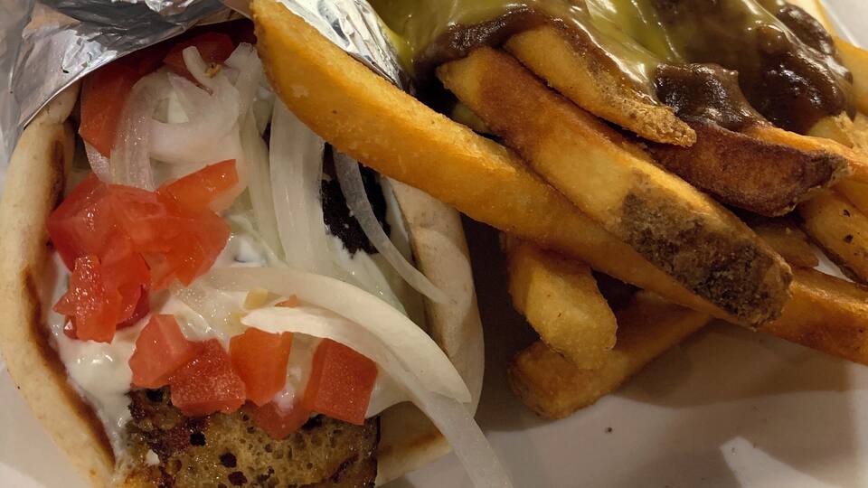 Incredible VEGAN gyro at this great little place in downtown Detroit. I’ve been hungry for it since I had it. Got it with chili cheese fries. Yum. The menu is entirely vegan. What a gem. It is in an area that looks to be actively gentrifying, so a fair number of boarded up and vacant lots, but close to tons of venues. #OnTheRoad