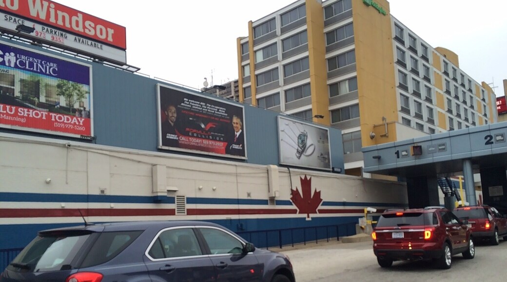 The Canadian and U.S. Border crossing between Detroit and Windsor.