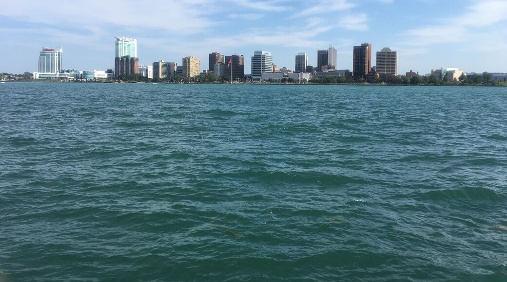 Love the Canada view from the Detroit side 🇨🇦