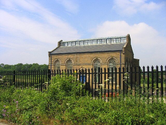 Pumping Station, Mardyke Valley, North Stifford, Essex. Not sure if this is still operational but it seemed to be well maintained.