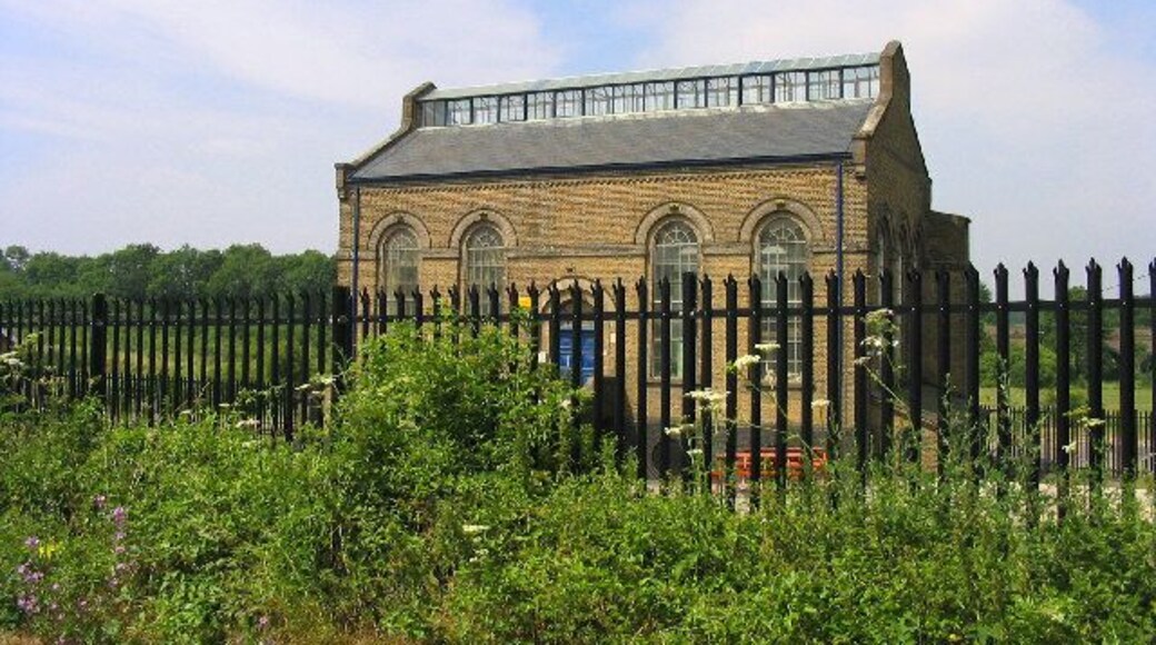 Pumping Station, Mardyke Valley, North Stifford, Essex. Not sure if this is still operational but it seemed to be well maintained.