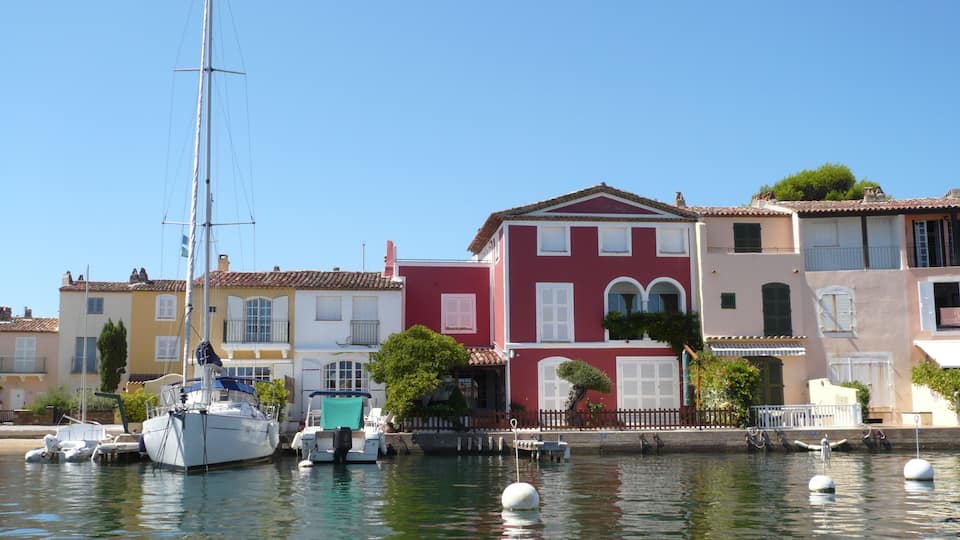 54 Ile des Pins, 83310 Grimaud, France