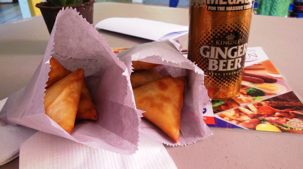 Anyone in the mood for some #Durban style ' Samoosas ' and beer :D #MeetSouthAfrica #TheTinyTaster