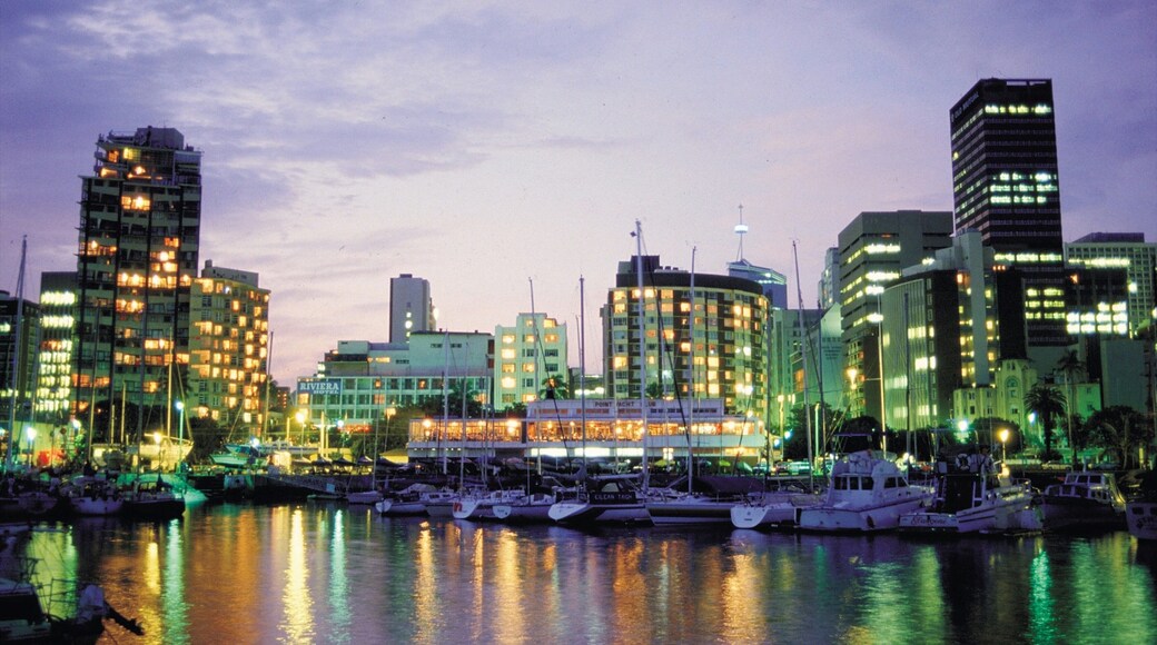 Durban qui includes ville, cbd et navigation