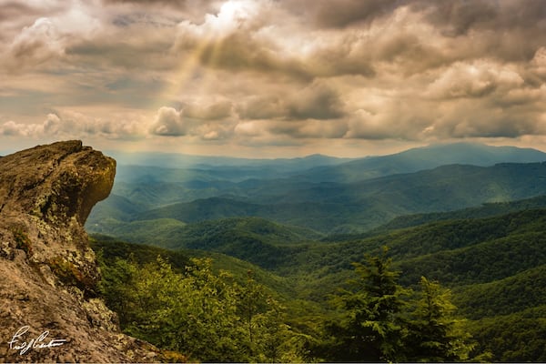 Took a day trip up to Blowing rock overcast and cloudy day then suddenly the sun broke through and able to capture this picture