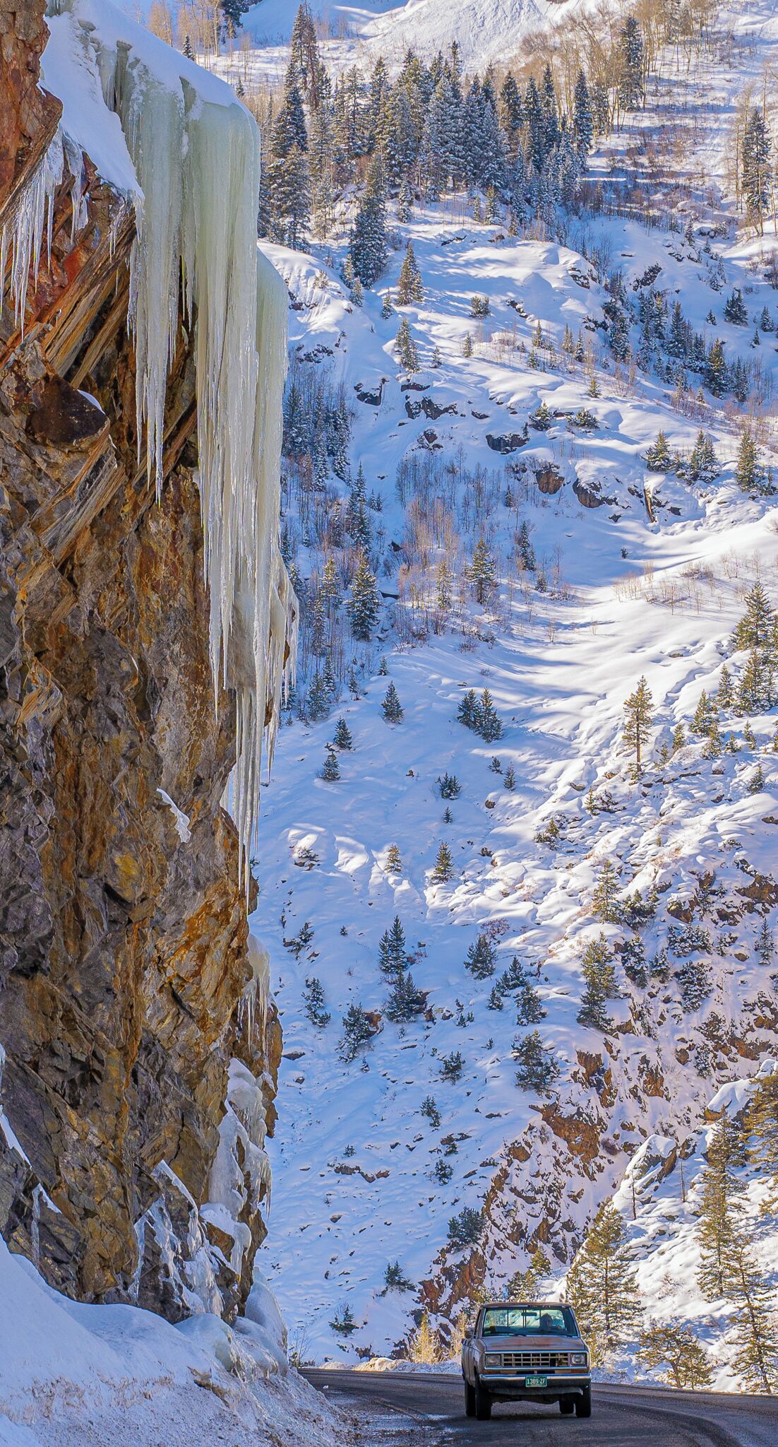 Always interesting driving on Red Mountain Pass. Just when you think it's the blizzards that are dangerous, remember to look up. 