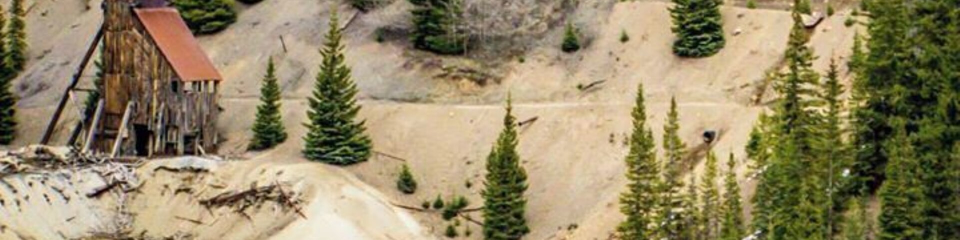 This is a wonderful mining district right along Highway 550 in Colorado. You can access it even closer via road 31.