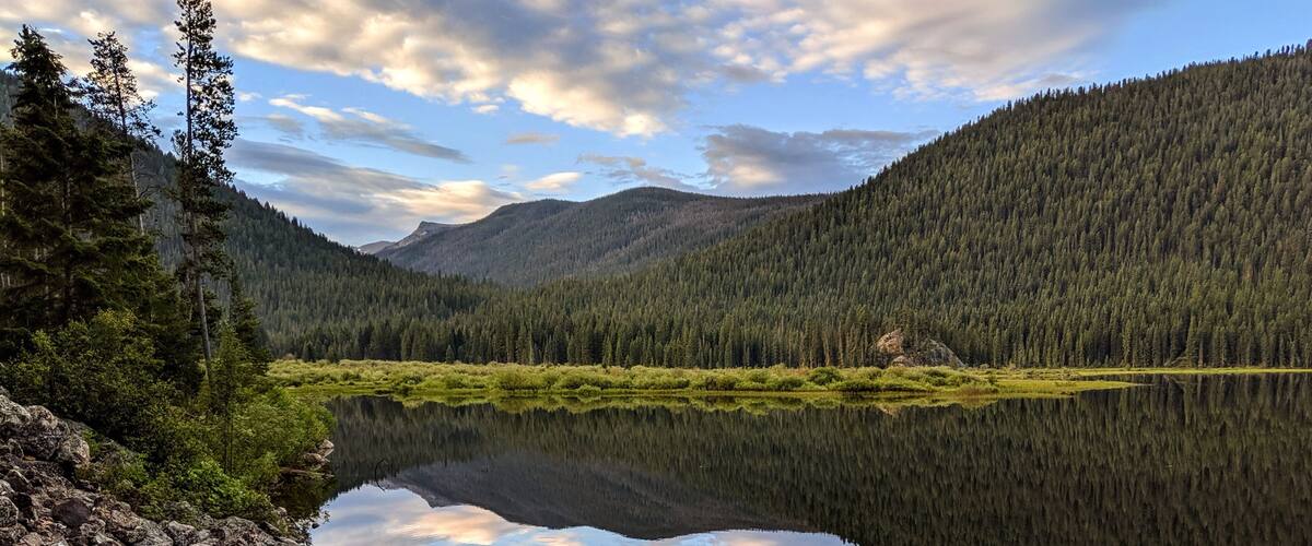 ||Monarch Lake||
•
Arapaho and Roosevelt National Forest. Indian Peaks Wilderness
•
≈ 4 mile loop. Monarch Lake Trailhead
•
Morning stillness
•
#MonarchLake #Lake #Adventure #ArapahoAndRooseveltNationalForest #IndianPeaksWilderness #Colorado #Hiking #Adventure #Nature #Photography #Landscape