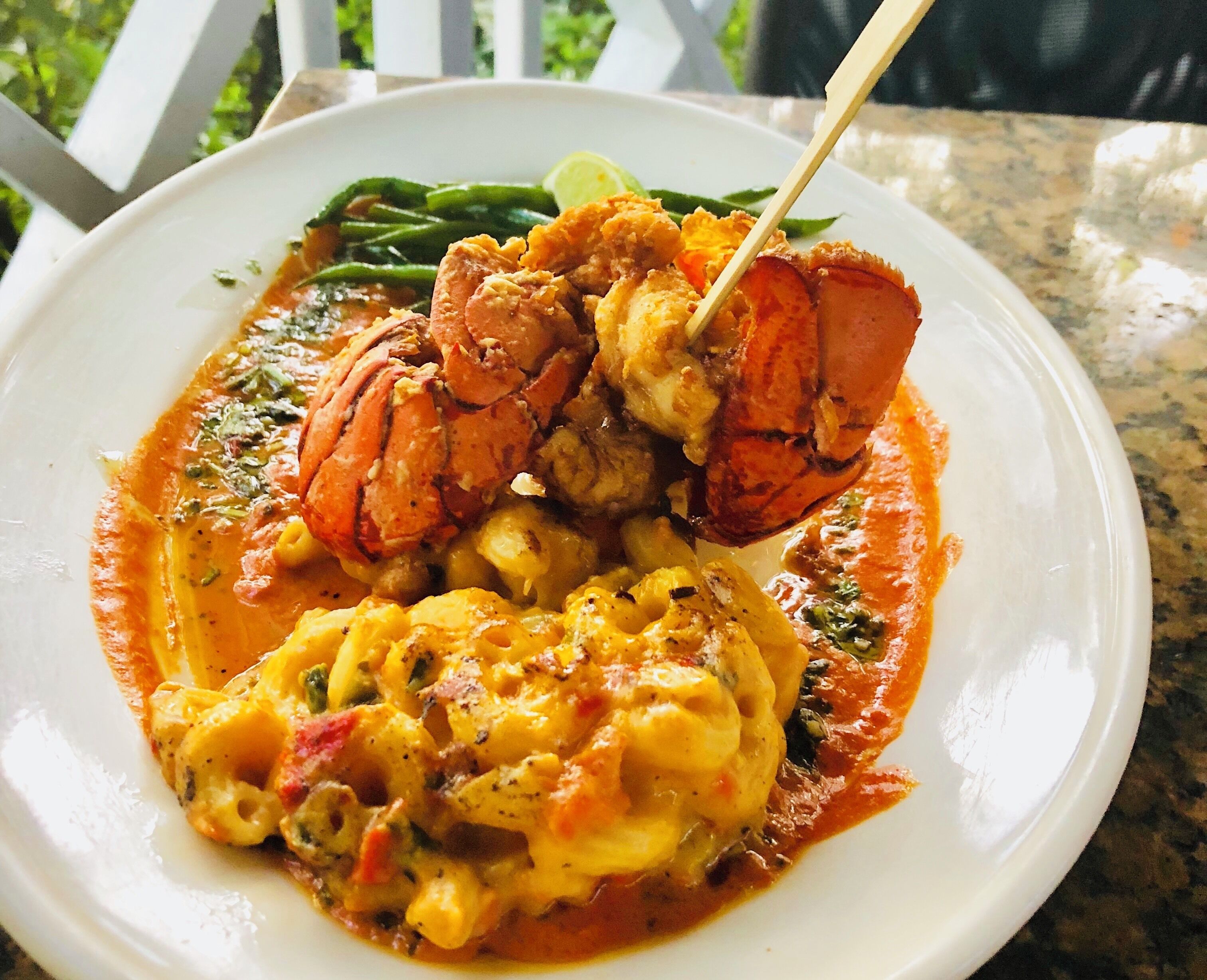 When you need confort food after a full day of shopping just stop for some lobster Mac n’ cheese at the Sawgrass mall. #trovember