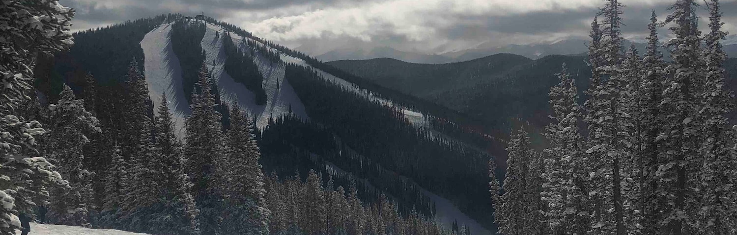 Summit of keystone skiing. Beautiful views, beautiful day! Fresh powder.