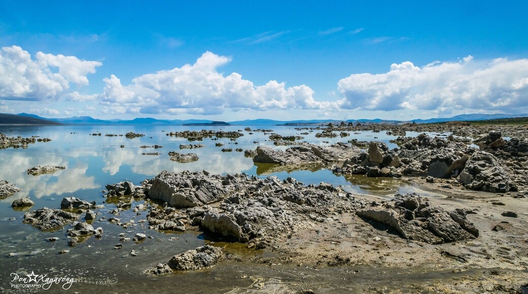 Beautiful Mono Lake in California