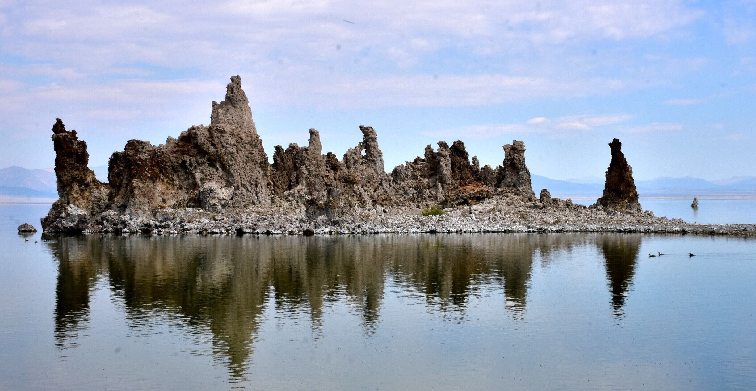 Before the lake was drained in the '40s to supplement Los Angeles' water supply, these creepy formations (tufas) were under water, formed by bubbles rising from hot springs.