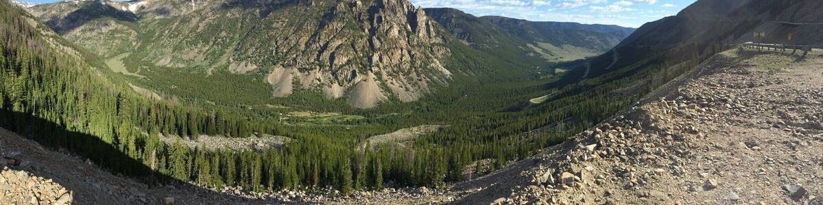 #lifeatexpedia #roadtrip #yellowstone
