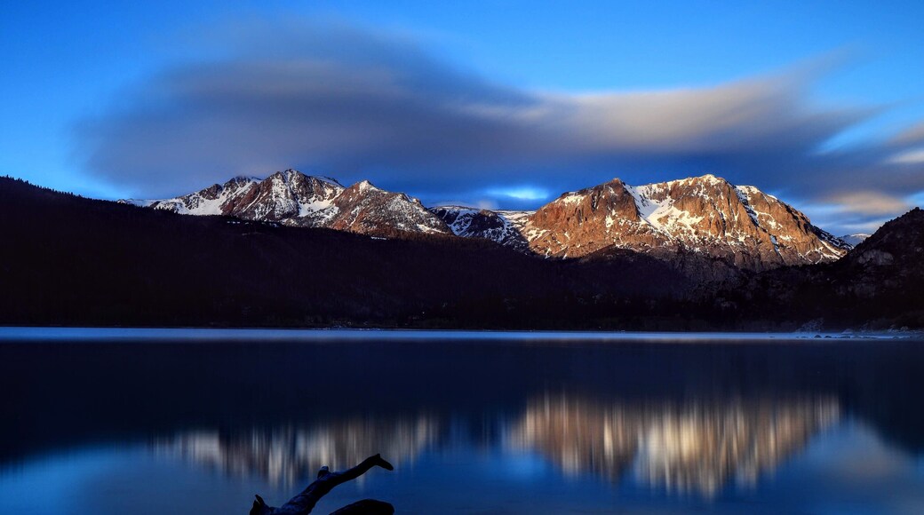 Sunrise over June Lake #BVSBLUE