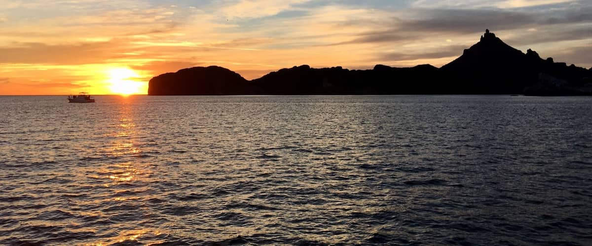 Sunset at Tetakawi in San Carlos, Mexico. 
#sunset #Mexico #SeaofCortez #nature
(Feb 2018)