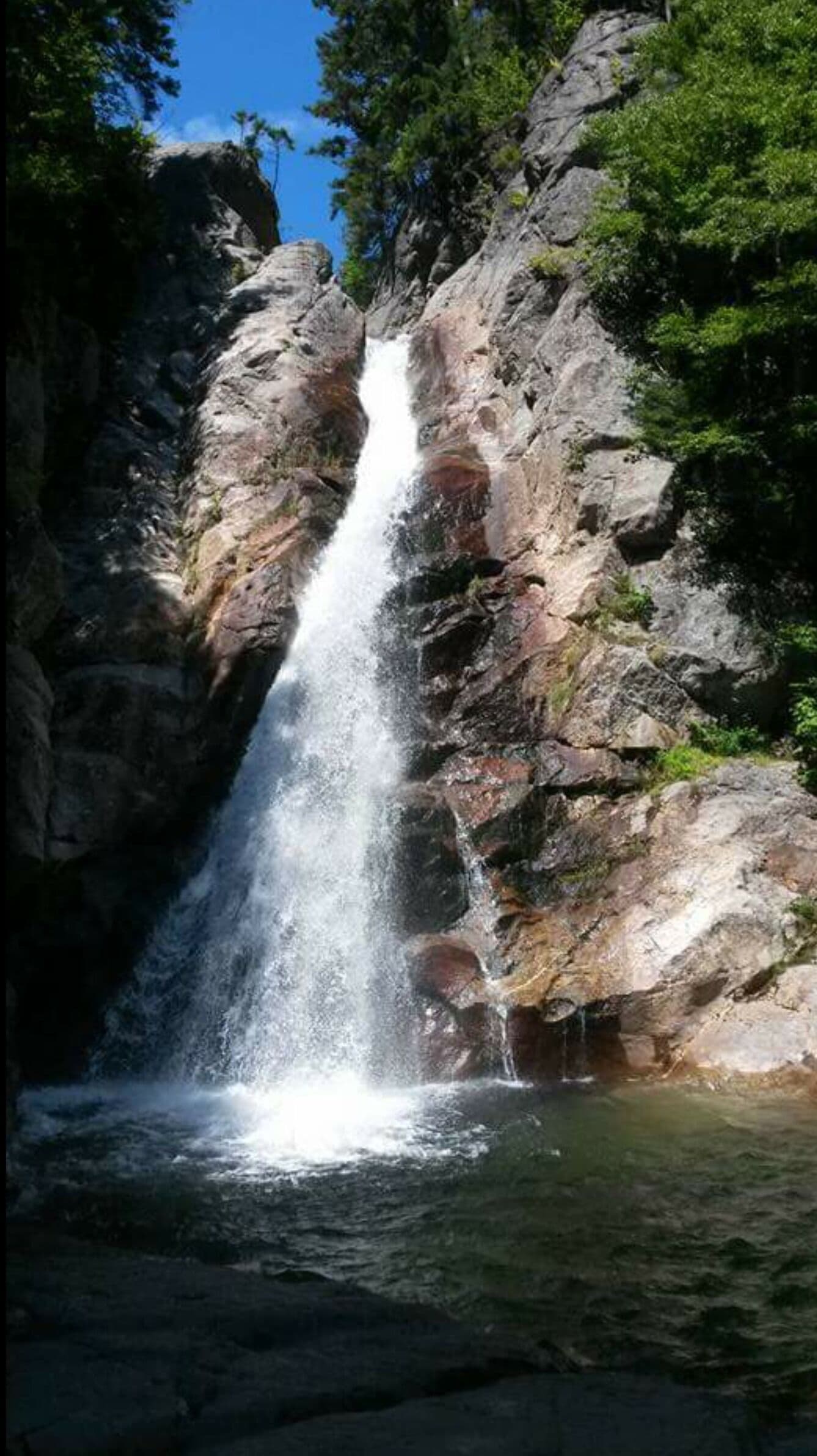 A great, easy hike for people with kids! Surrounded with little swimming holes. It was refreshing to jump in the waterfall and cool off. A peaceful place and just $3 to park to enjoy this beautiful atmosphere. #EndlessSummer