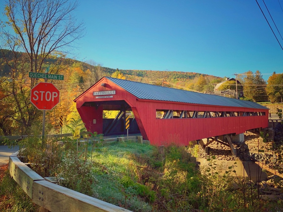 Covered bridge
#autumn #fallfoliage