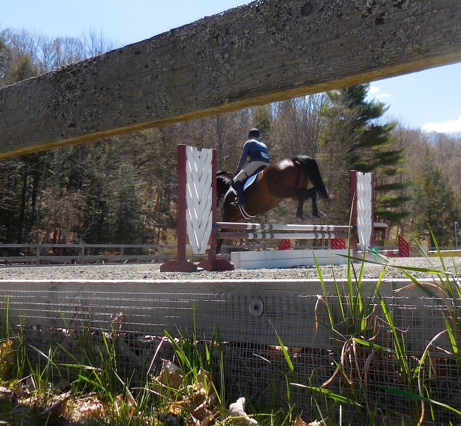 South Woodstock, Vermont has a quintessential horse country look about it.  Today's event was jumping.