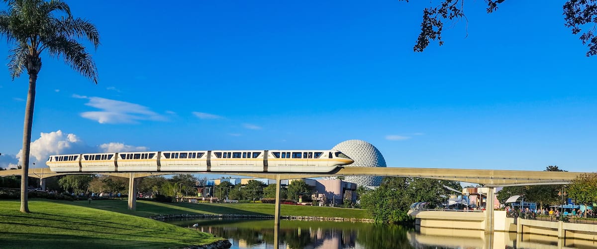 M932CB ORLANDO, FLORIDA - December 16th, 2015 - The Walt Disney World Monorail going through Epcot