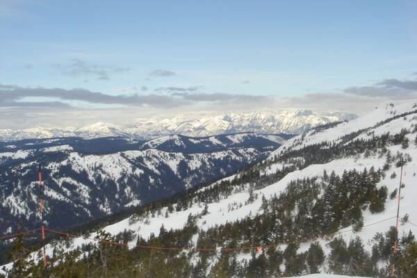 A grand view from one of eastern Washington's best ski resorts.