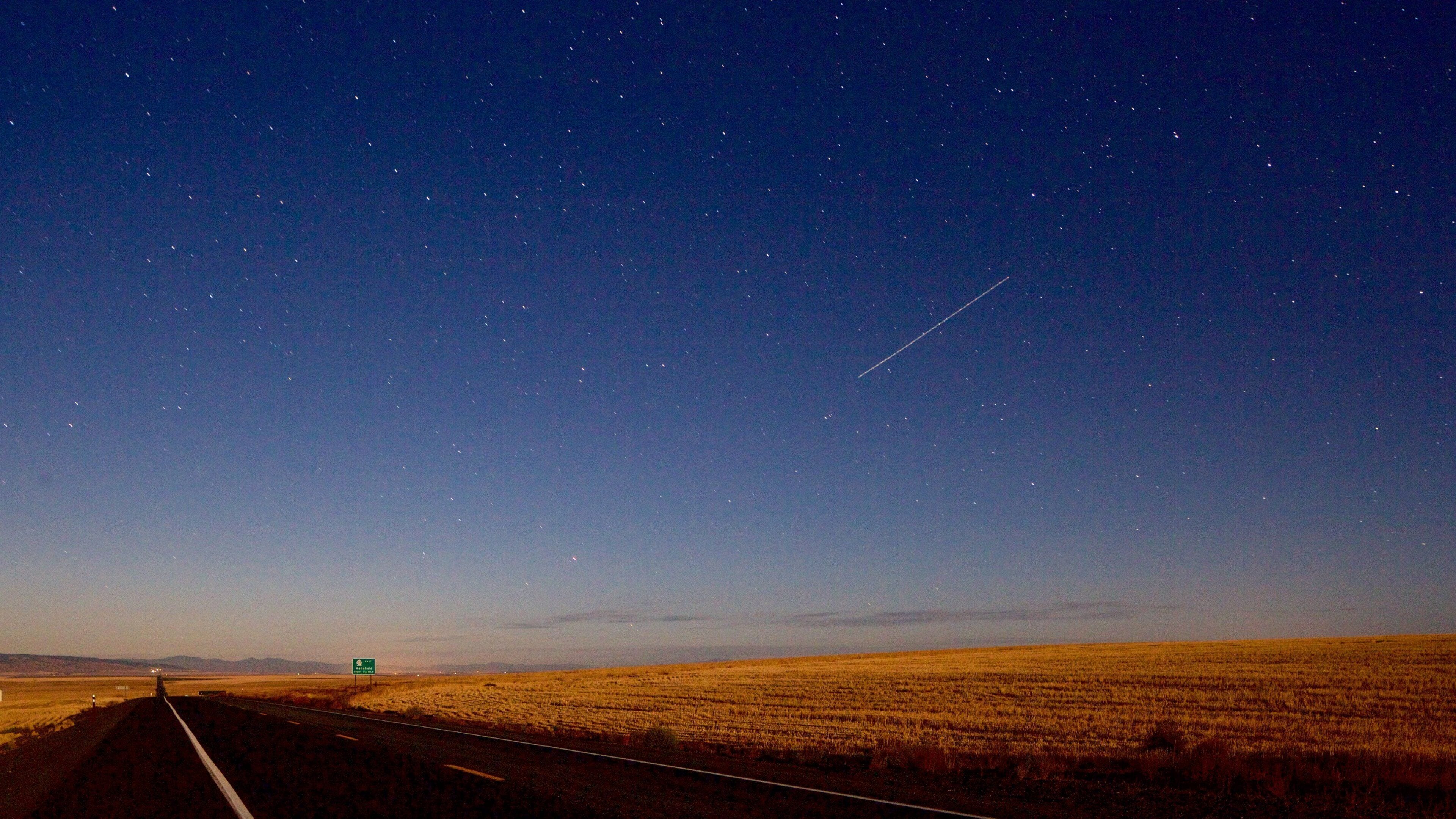 Wenatchee showing landscape views, night scenes and tranquil scenes