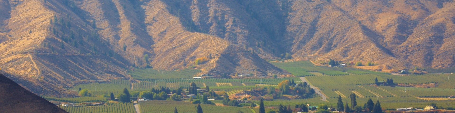 Wenatchee which includes a river or creek, tranquil scenes and mountains