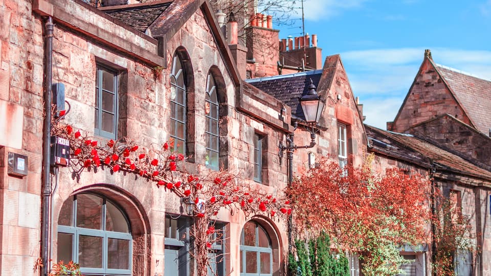 Early spring on Circus lane.