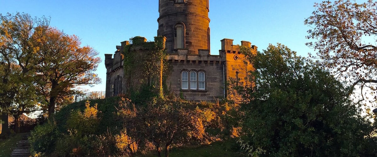 On top of Carlton hill, my absolute favorite spot in Edinburgh! #lifeatexpedia
