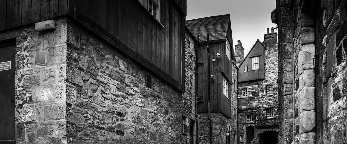 Bakehouse Close
© Paul Cunningham-Edinburgh Photo Guy 
Bakehouse Close, Canongate on Edinburgh's Royal Mile is one of my favourite closes, because it's so well preserved. Edinburgh Heritage have documents from the 1700's with all the names of the people that lived in the historic close, including Lord Adam Gordon; David Doig, merchant; William Dunbar, weaver and Ewen. Visiting here gives a good impression of what living in the old city must have been like.