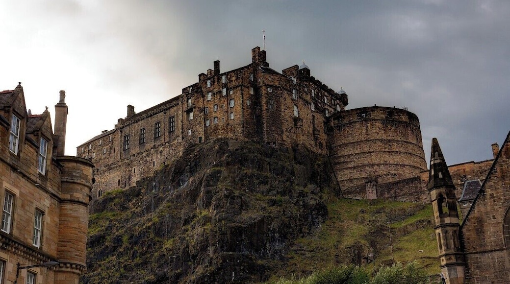 Taken from Grassmarket Square, south of the castle.
The castle stands on top of an extinct volcano, like some of the other hills in the area. Archaeological evidence suggests that it has been occupied since the Iron Age.