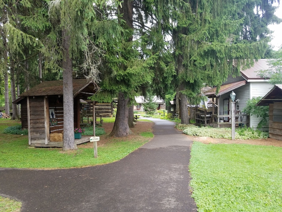 Sweet little village.
Rich with history and talent!