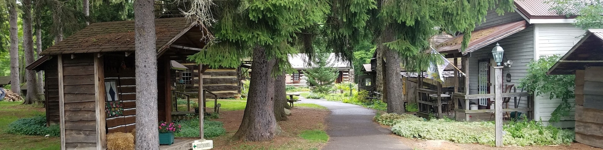 Sweet little village.
Rich with history and talent!