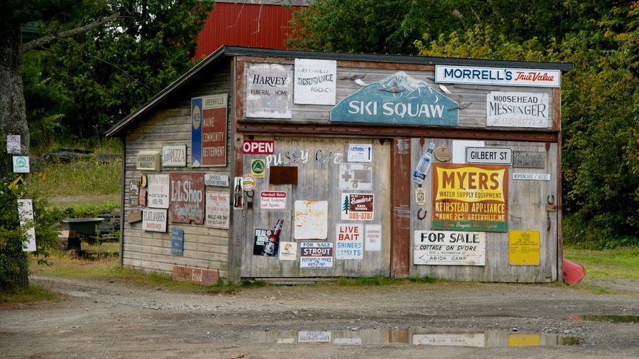 Greenville which includes signage and heritage architecture