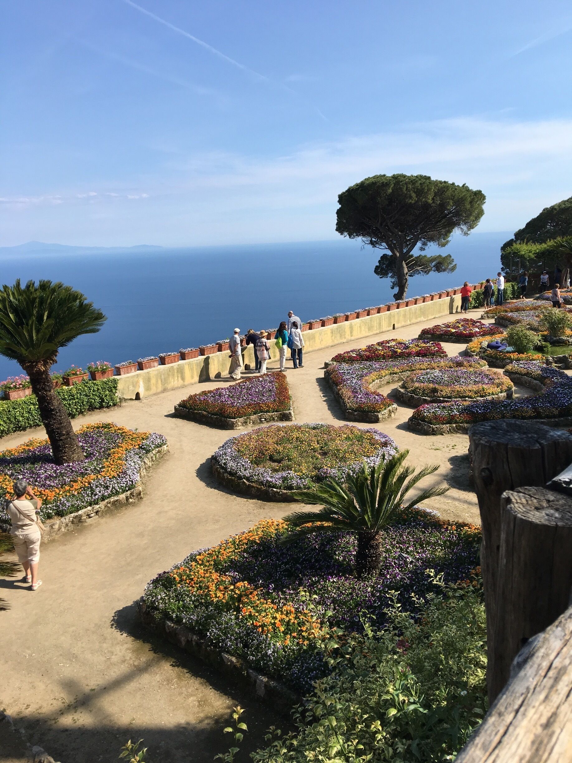 Fun fact: in the 13th century, this historical villa had more rooms than there were days in the year. #Patterns #VillaRufolo