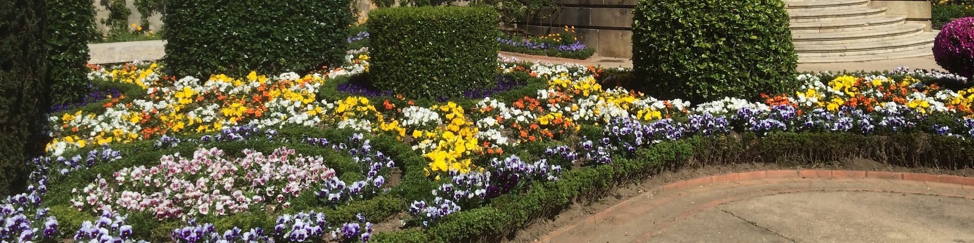 What a lovely city!!
Quite hot today for a half-marathon race!
But I was refreshed by the lovely and warming people of the north of Portugal!
It's getting prepared for the city festivities (from the 26th of April till the 3rd of May)!
I will get back there!
Barcelos- Portugal