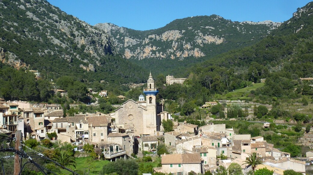 Valldemossa has old Spanish architecture that doesn't disappoint. Definitely a must see stop when travelling to the island.