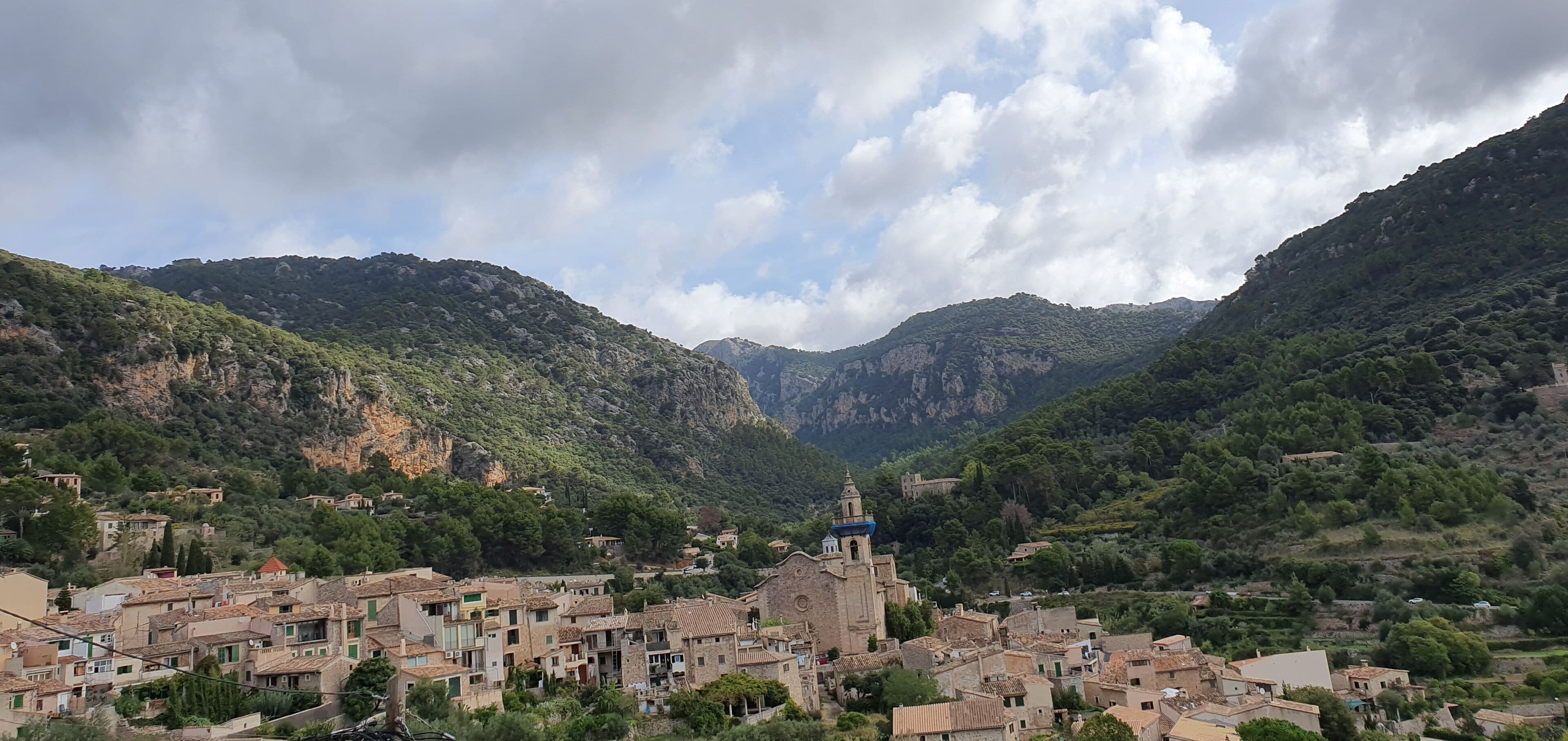 The quiant village is far from the buzz of city life.Walking on those pebbled stones and being surrounded by mountains is absolutely captivating.