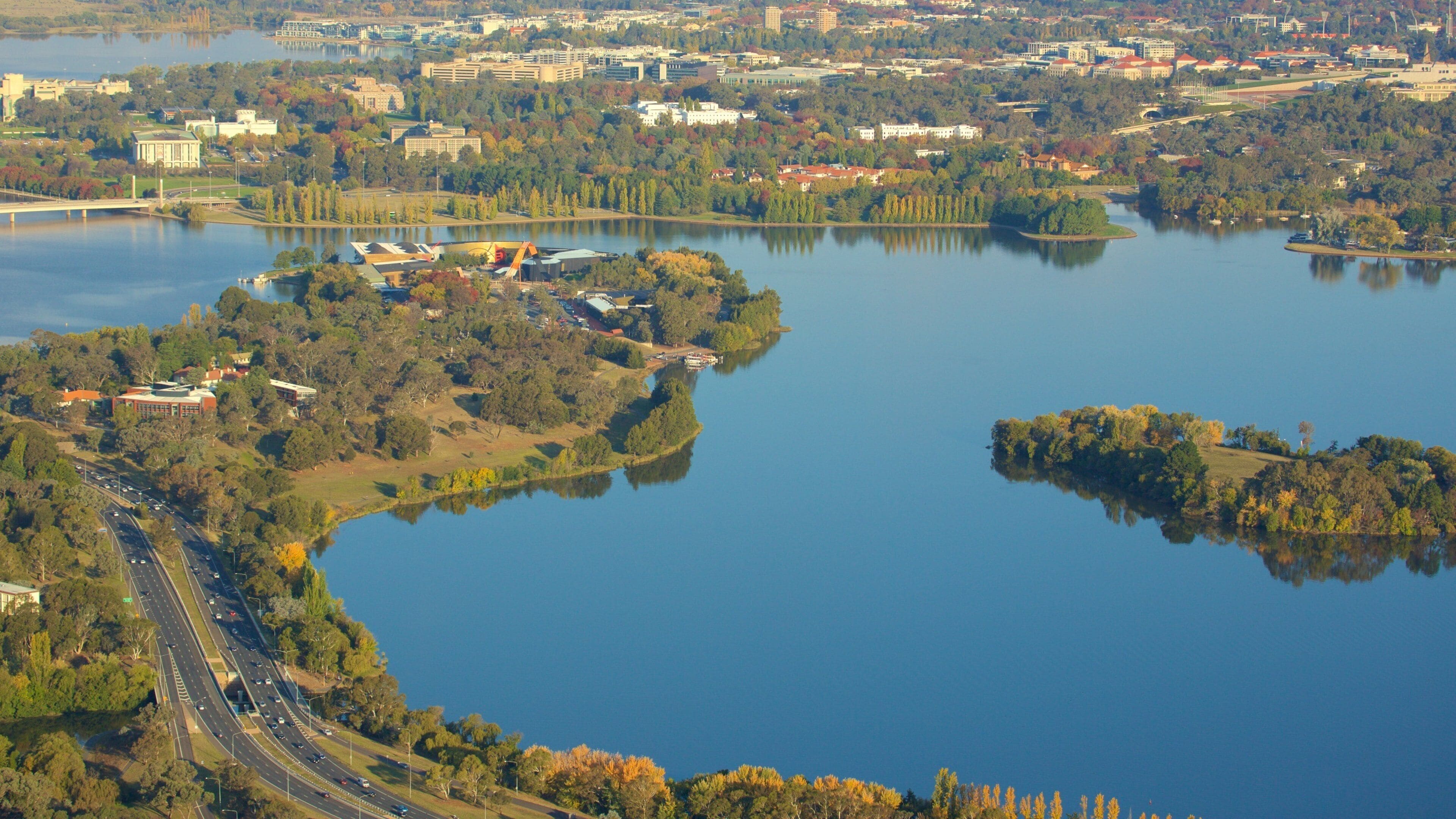 Australian Capital Territory showing a lake or waterhole