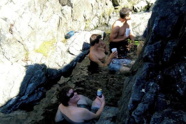 Visiting Hot Springs Cove is still one of my best memories of Tofino.
We did a tour with the Tofino Whale Center and it was great! Along the way we spotted bears, otters and even a whale!
The hot springs were super scenic, right next to the ocean.
A great experience that I'd love to do again!
#tofino #canada #britishcolumbia
