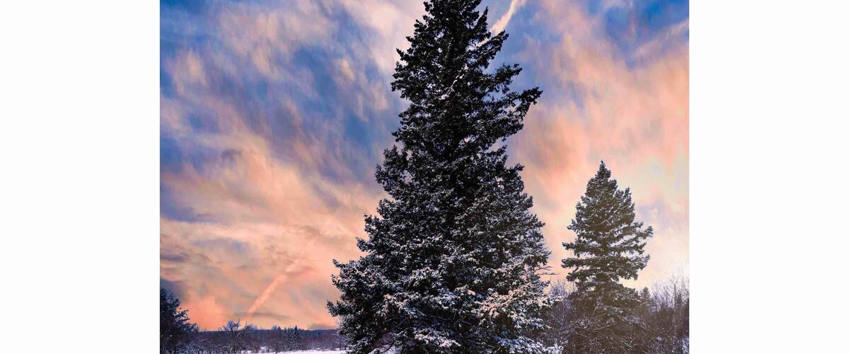 Just off of a car park, in fact there is a picnic area just behind me.
