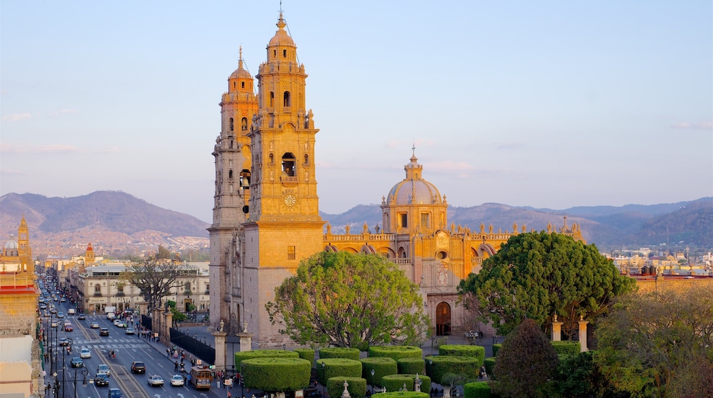 Mexico showing a church or cathedral, street scenes and heritage architecture