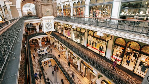Sydney showing interior views and shopping