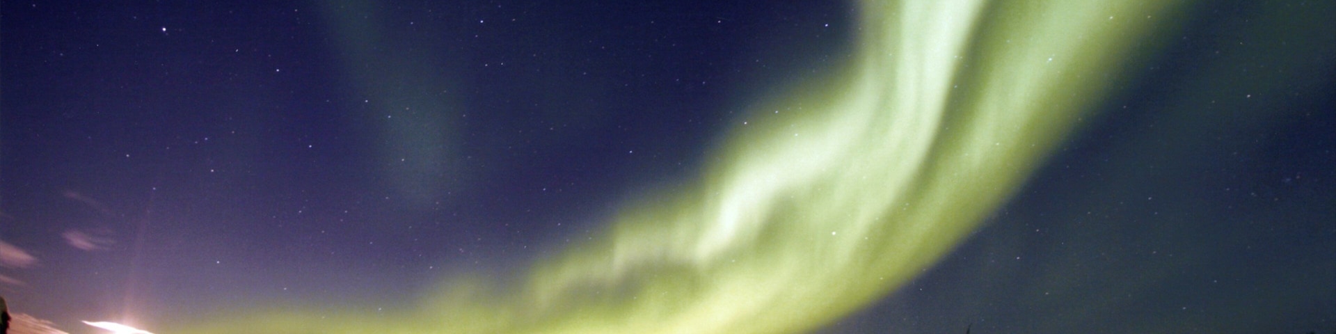 Northwest Territories which includes northern lights and night scenes