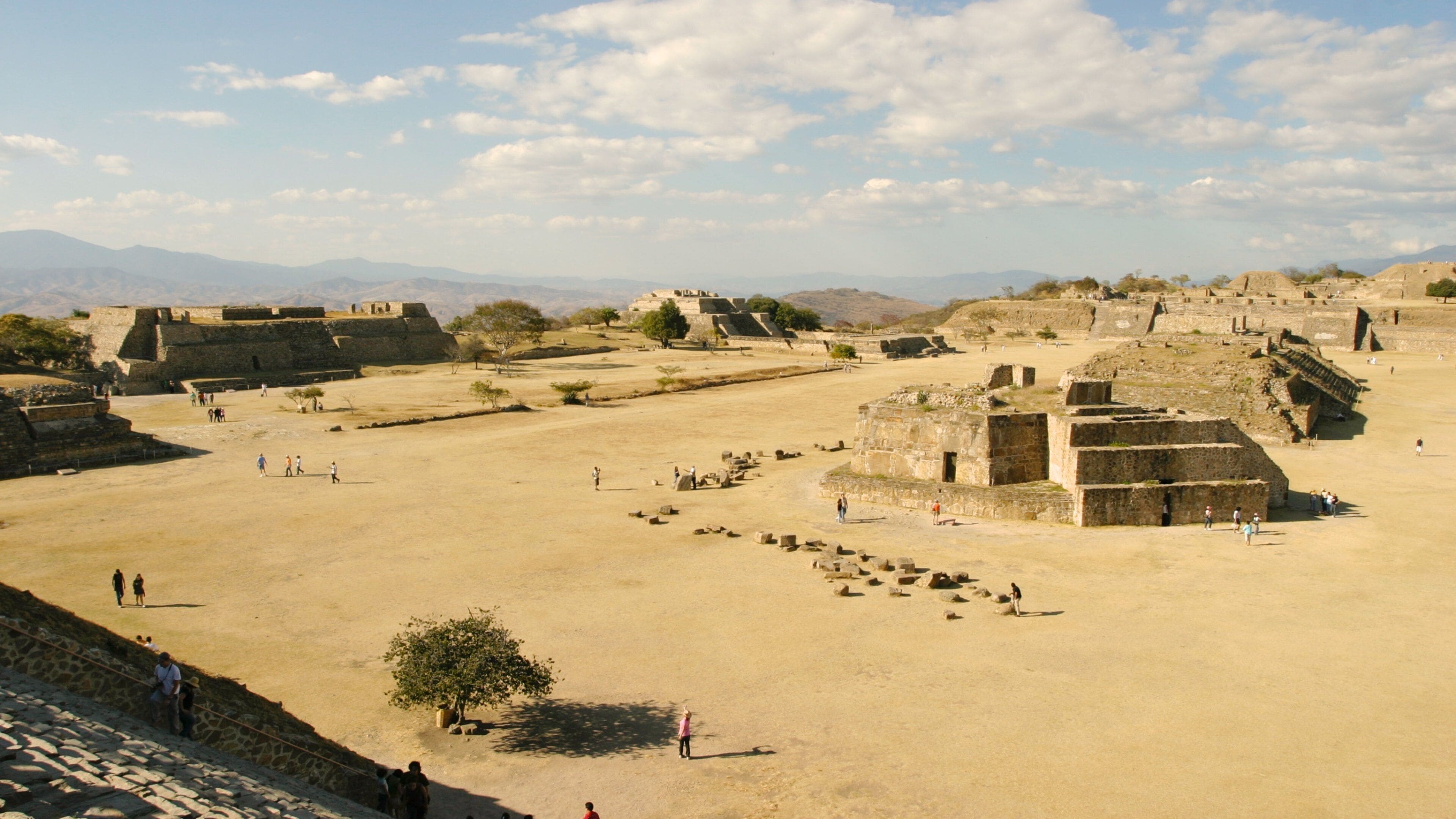 Mexico som inkluderer rolig landskap, bygningsruiner og ørkenutsikt