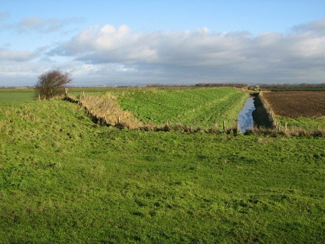 Sea defence embankment I think that this section of bank was created in the early eighties to offer extra protection to, the then newly built, Ribble Hall
