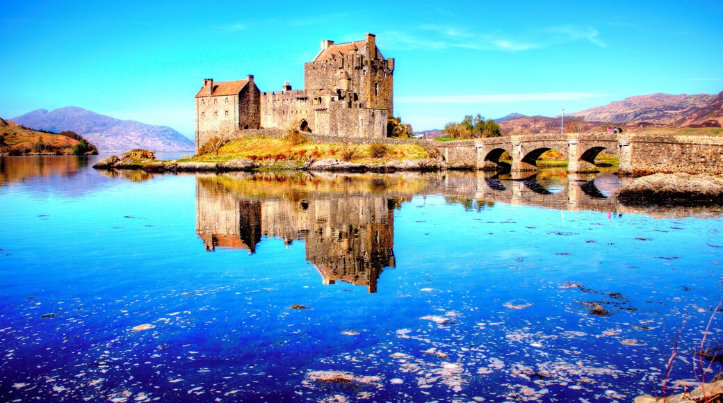 the iconic castle offers a spectacular setting on the west coast of the Scottish Highlands. captured at any time of the day (or night) it is a jewel in any trip to Skye and Lochalsh.
