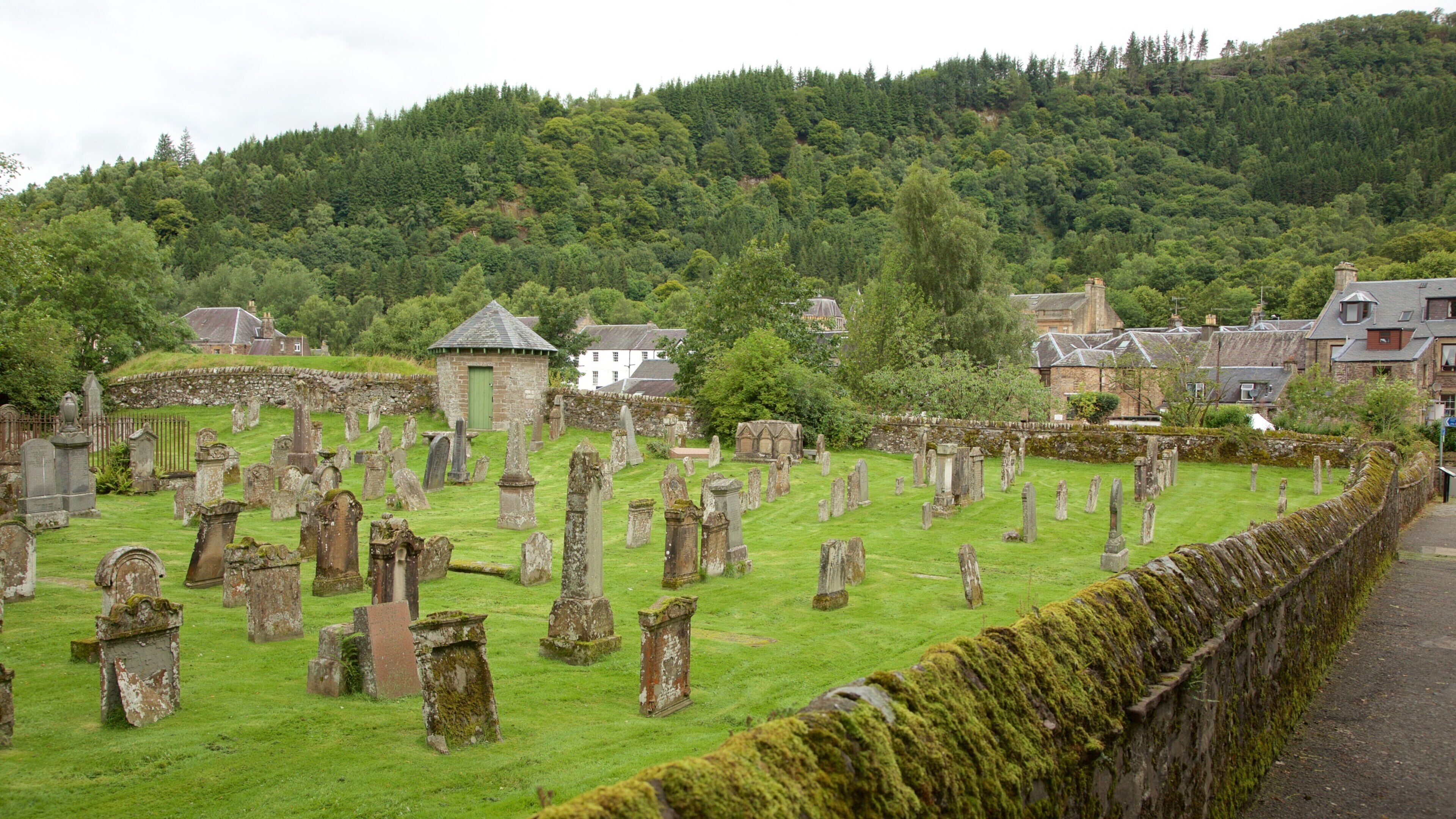 Callander ofreciendo un cementerio