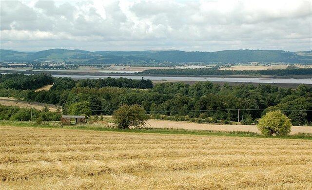 Across The Estuary Looking across the Tay Estuary from Woodriffe Road. Mugdrum Island, in the next square, is in the background.