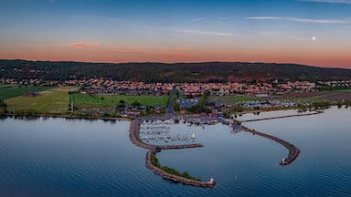 GrÀnna is such a beautiful small town with old houses and many great places for photography. You can also take the ferry to the island Visingsö with many historical old buildings and places.